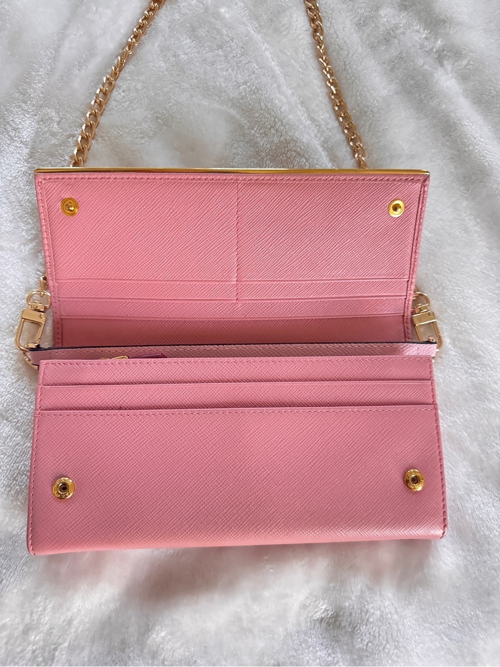 Authentic Prada Pink Saffiano Crossbody Wallet with Gold Chain Strap - Picture 3 of 13